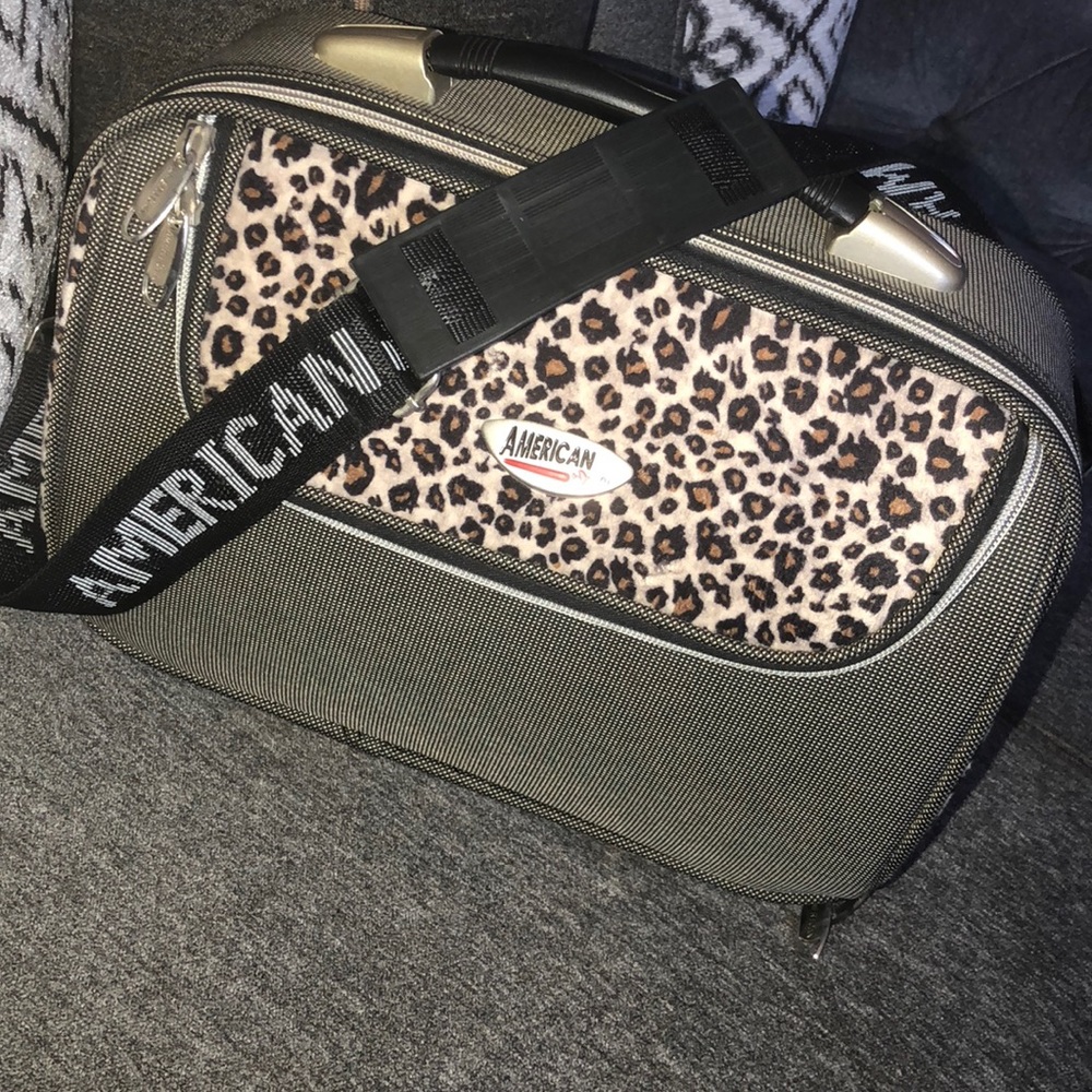 American uni luggage